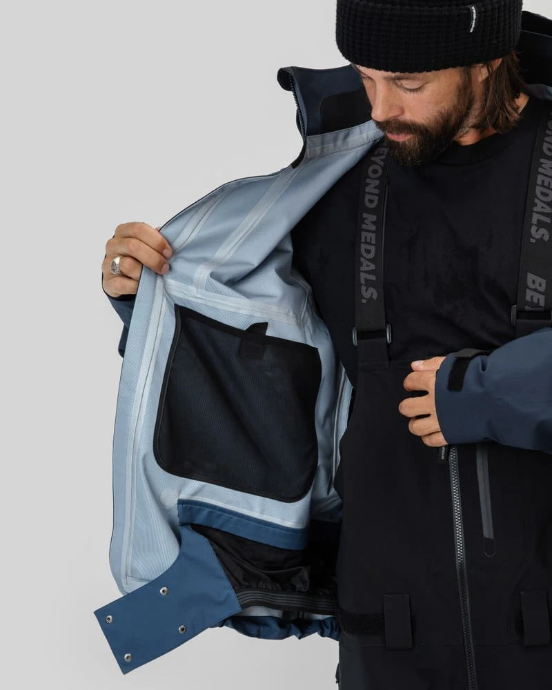 2026 BEYOND MEDALS TECH JACKET 3L - Image 7