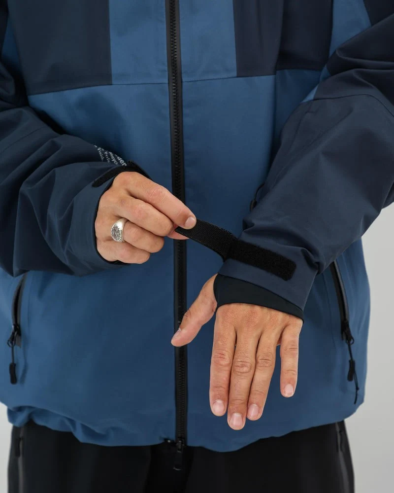 2026 BEYOND MEDALS TECH JACKET 3L - Image 9