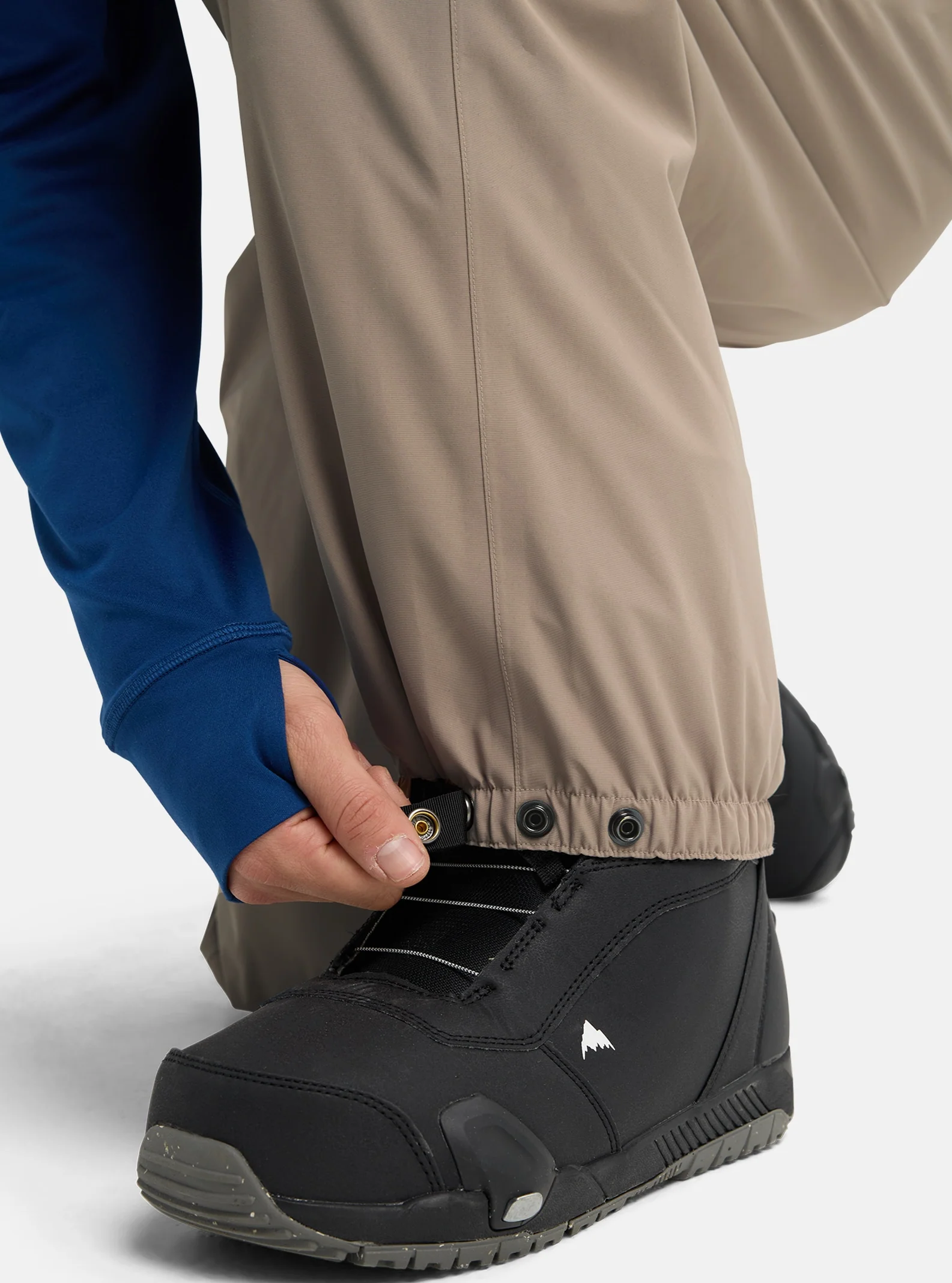 2026 BURTON Reserve 2L Relaxed Bib Pants - Image 6