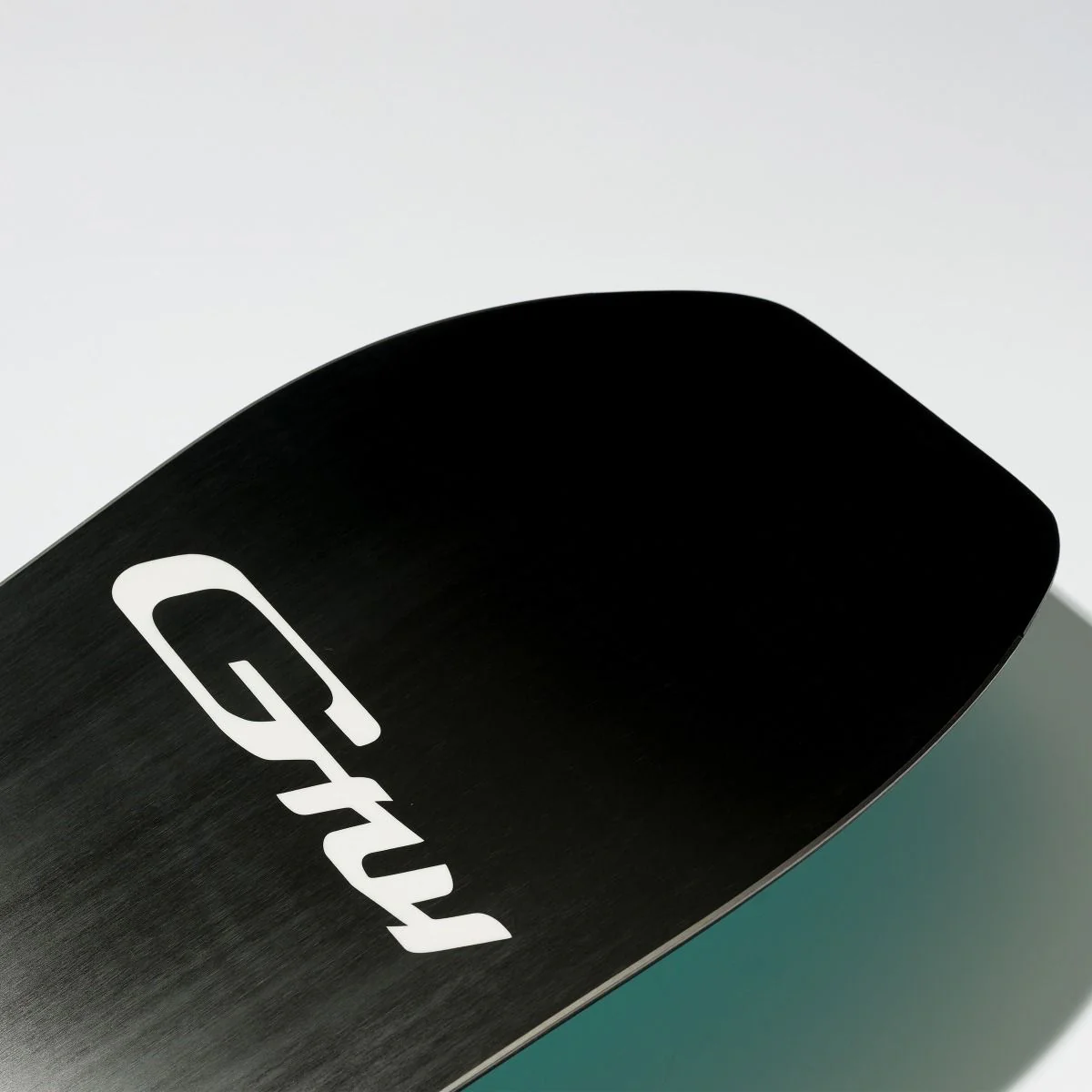 2026 GNU GREMLIN SNOWBOARD - Image 4