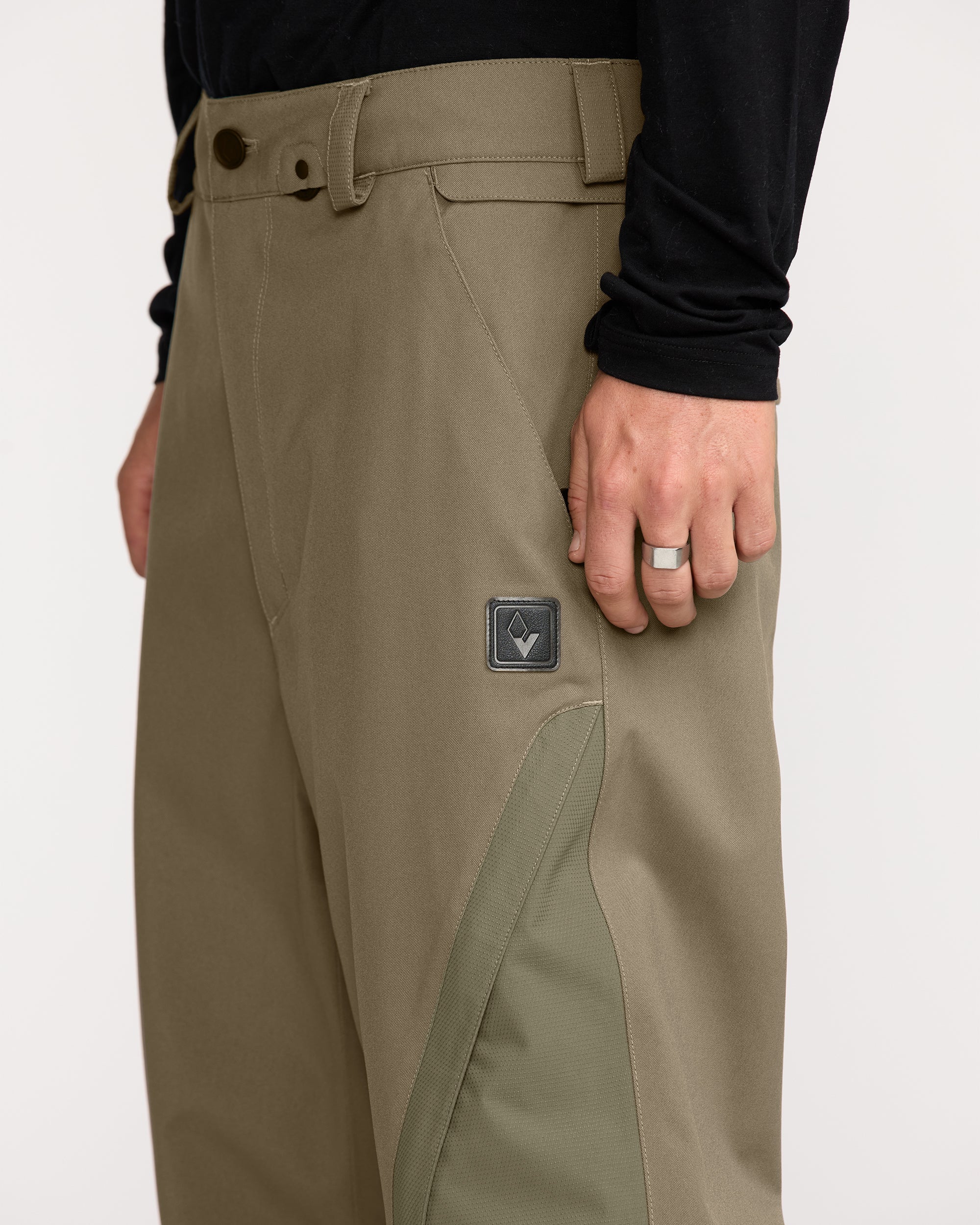 2026 VOLCOM KLEVELAND PANT - Image 4