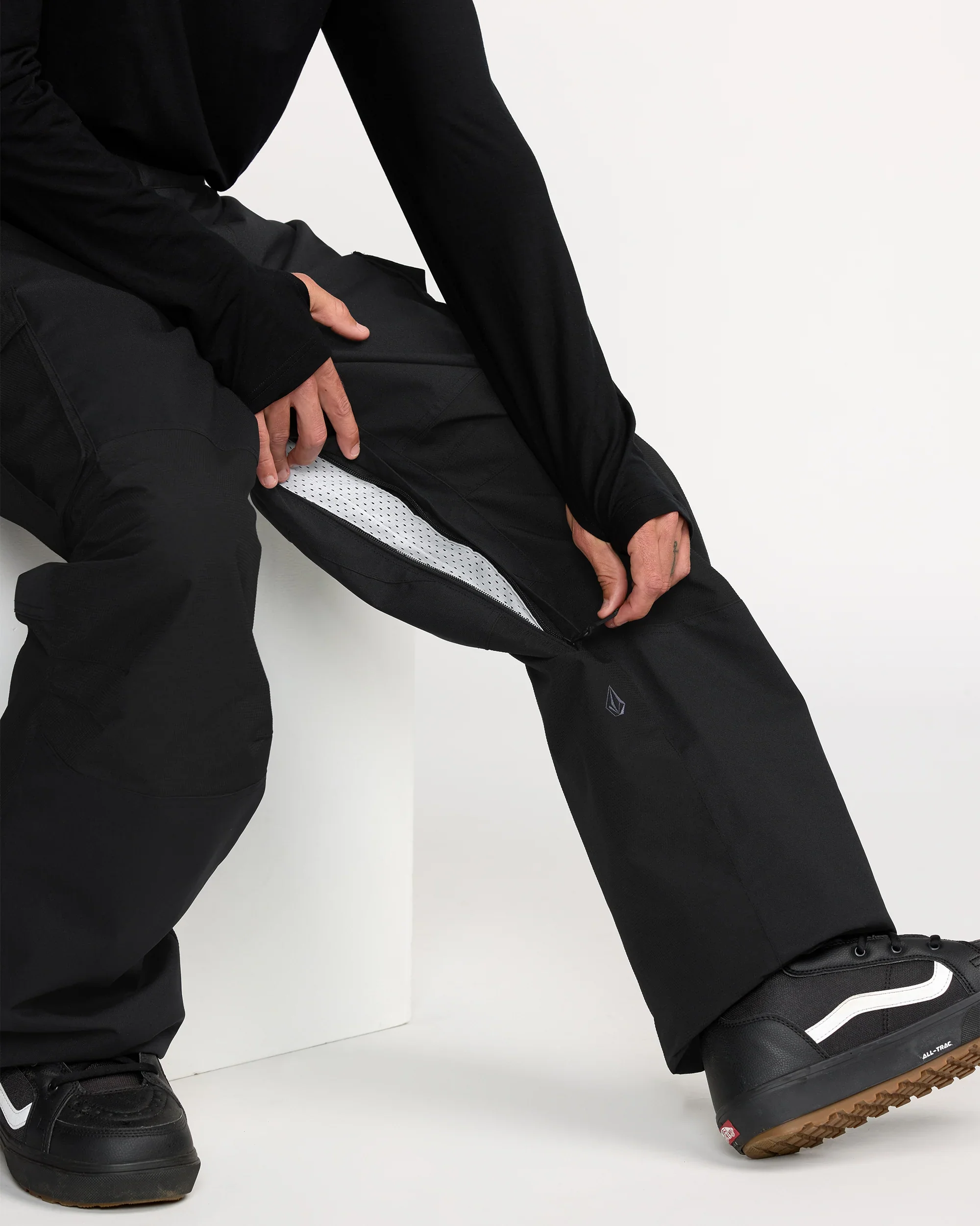 2026 VOLCOM NWRK BAGGY PANT - Image 6
